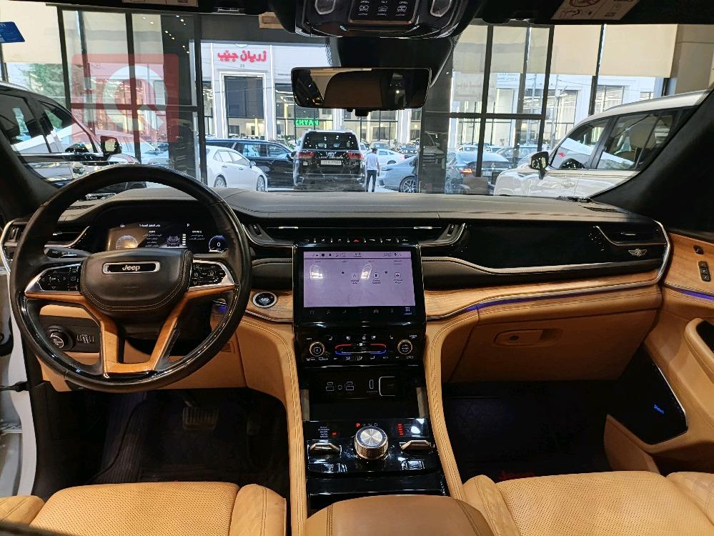 جيب جراند شيروكي